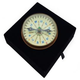 Kişiye Özel Kadife Kutulu Pirinç Bombeli Pusula