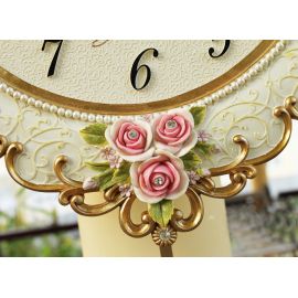 Sarkaçlı Gül Motifli Duvar Saati