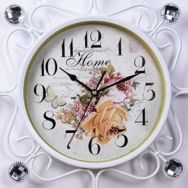 Askılı Kelebekli Metal Duvar Saati