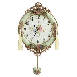 Sarkaçlı Püsküllü Duvar Saati