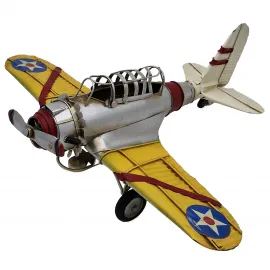 Vintage Sarı Metal Savaş Uçağı Modeli - El Yapımı Dekoratif Uçak Biblo