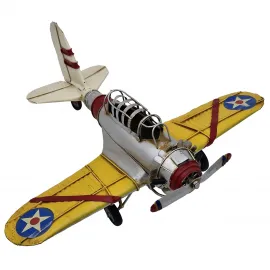 Vintage Sarı Metal Savaş Uçağı Modeli - El Yapımı Dekoratif Uçak Biblo