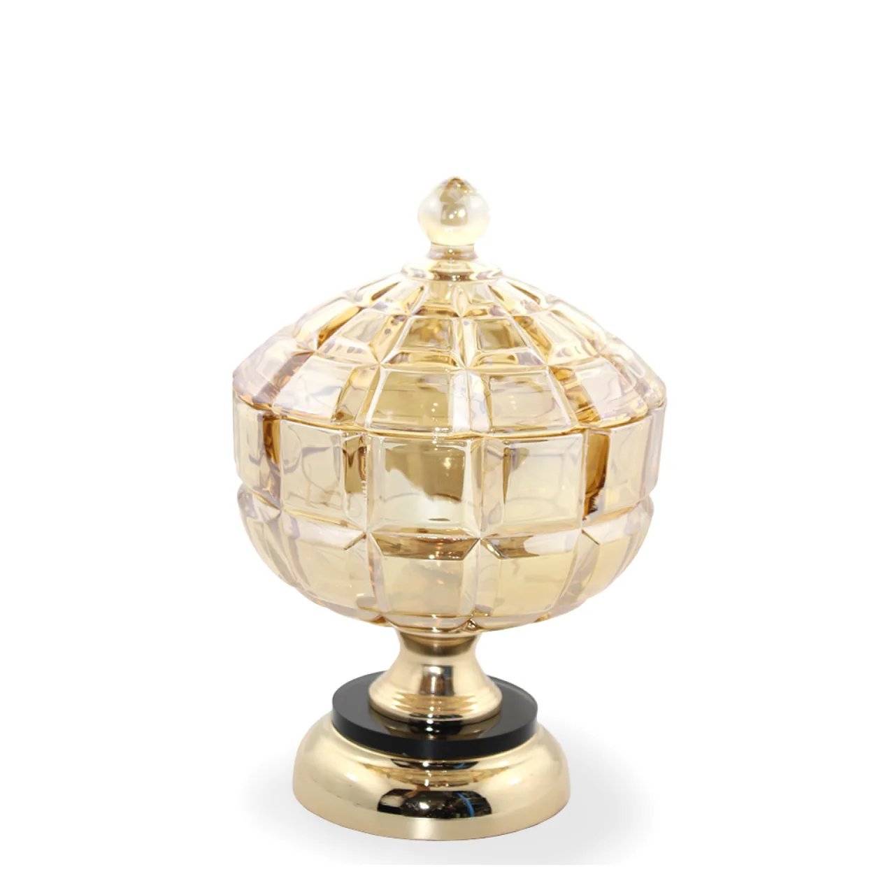 Ayaklı Altın Rengi Kapaklı Şık Desenli Cam Şekerlik Dekoratif Ev Aksesuarı Ayaklı Altın Rengi Kapaklı Şık Desenli Cam Şekerlik Dekoratif Ev Aksesuarı